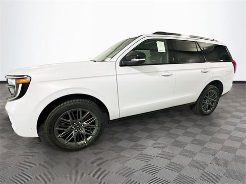 New 2025 Ford Expedition Platinum w/ Stealth Performance Package image 23