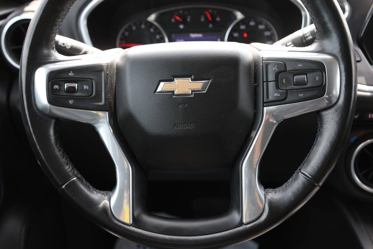 Used 2020 Chevrolet Blazer LT w/ Sound & Technology Package AWD/4WD image 18