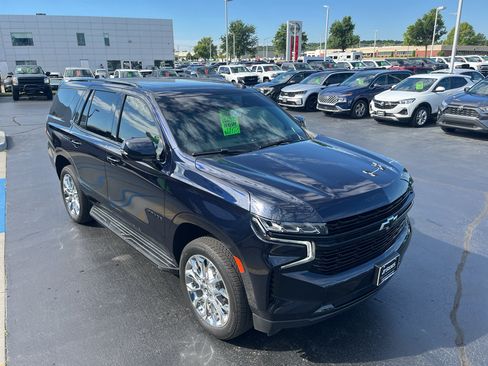 Used 2024 Chevrolet Tahoe RST w/ Luxury Package AWD/4WD image 5