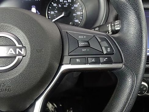 Used 2024 Nissan Kicks SV image 21