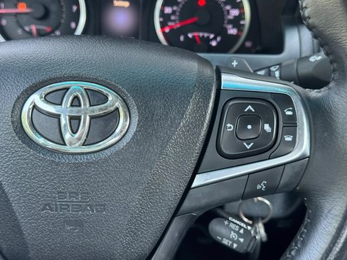 Used 2017 Toyota Camry XSE w/ Moonroof Package FWD image 21