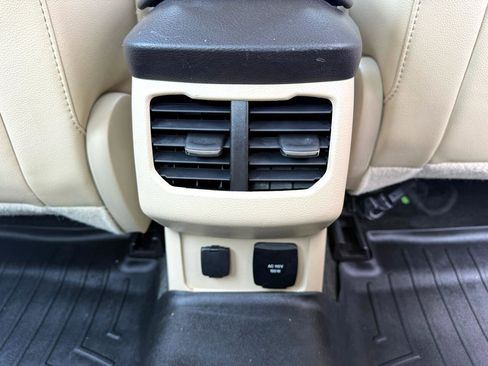 Used 2016 Ford Fusion Energi SE image 20