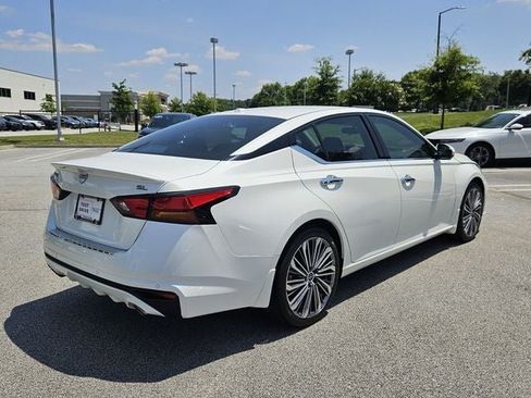 Used 2023 Nissan Altima 2.5 SL FWD image 8