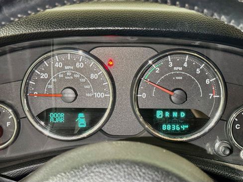 Used 2014 Jeep Wrangler Unlimited Sport w/ Quick Order Package 24S AWD/4WD image 10