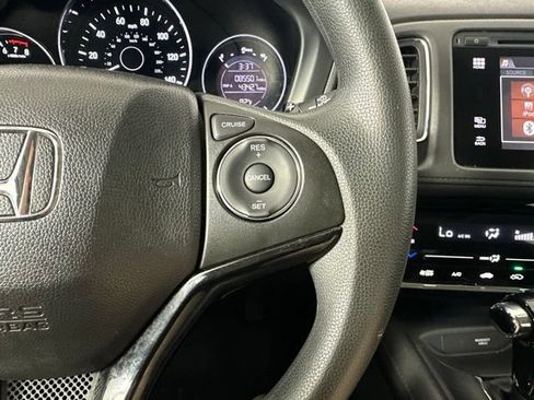 Used 2018 Honda HR-V EX image 16