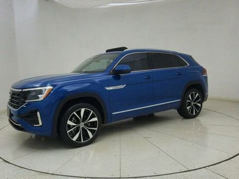 Used 2025 Volkswagen Atlas Cross Sport SEL Premium R-Line AWD/4WD image 66