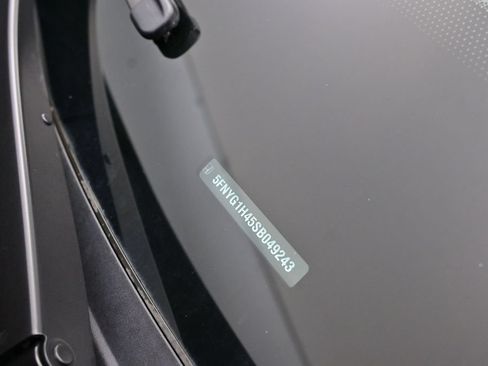 Used 2025 Honda Pilot EX-L image 43