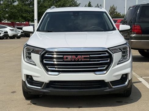 Used 2024 GMC Terrain SLT FWD image 6