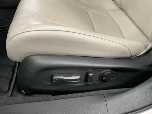 Certified 2025 Honda Accord EX-L image 32