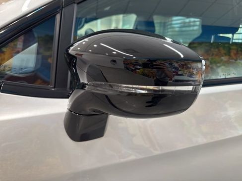 New 2026 Chrysler Pacifica Select w/ S Appearance Package image 13