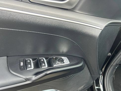 Certified 2025 Kia K5 LXS FWD image 15