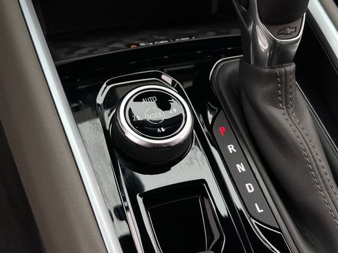 Used 2024 Chevrolet Colorado ZR2 w/ ZR2 Convenience Package III image 25