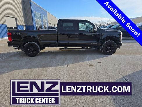 Used 2025 Ford F350 Lariat w/ Lariat Ultimate Package image 1