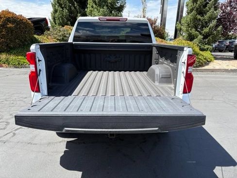 Used 2025 Chevrolet Silverado 1500 LT Trail Boss w/ Protection Package AWD/4WD image 9