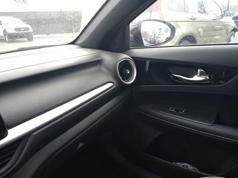 Certified 2023 Kia Forte GT-Line w/ GT-Line Premium Package image 17