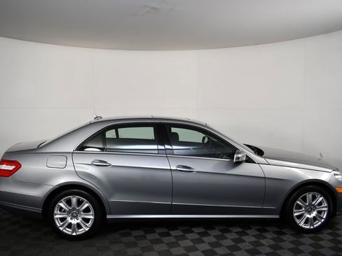 Used 2013 Mercedes-Benz E 350 Sedan image 4