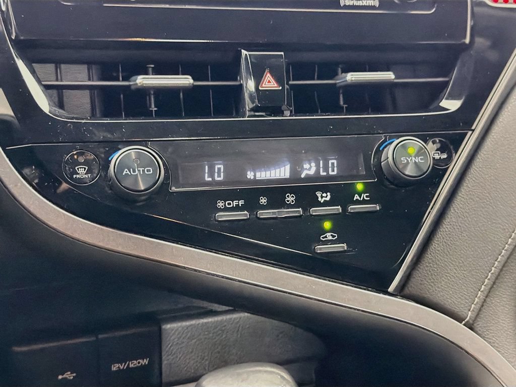 Used 2023 Toyota Camry SE FWD image 15