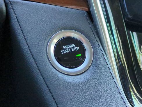 Used 2019 Cadillac Escalade Luxury RWD image 28