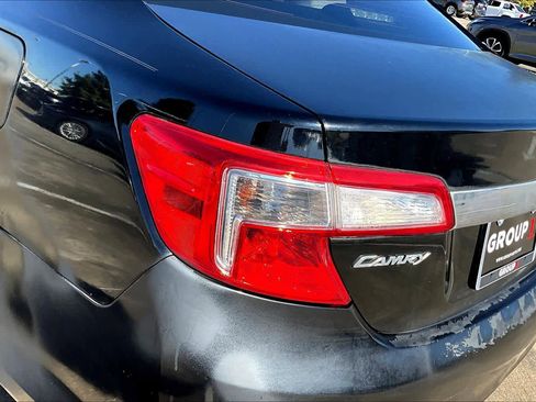 Used 2013 Toyota Camry L image 25
