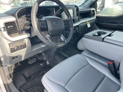 New 2026 Ford F250 XL w/ XL Off-Road Package image 6