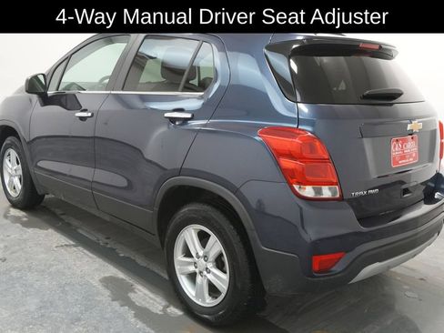 Used 2018 Chevrolet Trax LT w/ LT Convenience Package image 6
