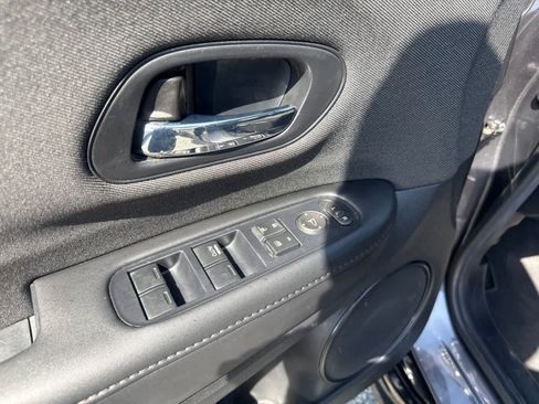 Used 2019 Honda HR-V Sport image 16
