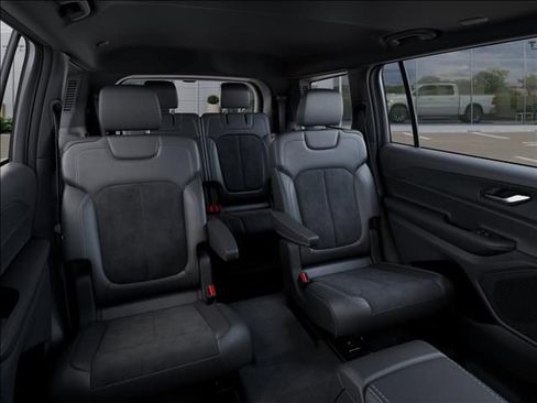 New 2025 Jeep Grand Cherokee L Altitude image 15
