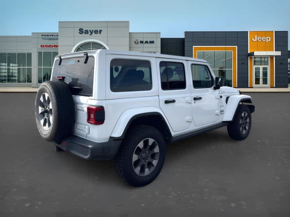 Used 2021 Jeep Wrangler Unlimited Sahara AWD/4WD image 3