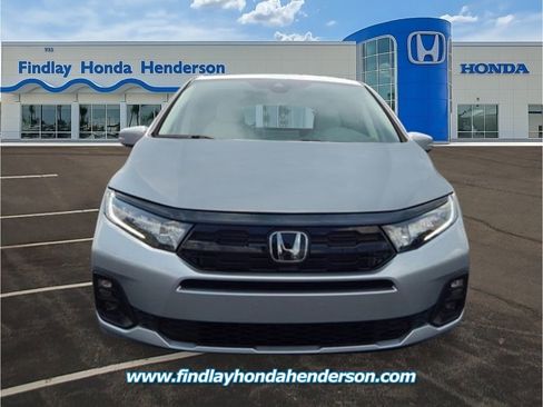 New 2026 Honda Odyssey Touring image 8