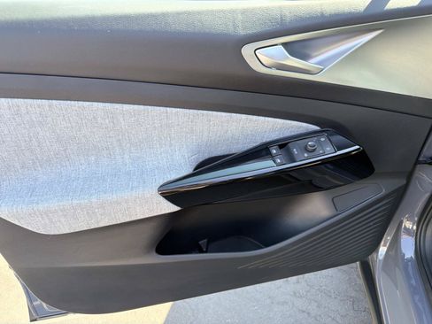 Certified 2023 Volkswagen ID.4 Pro RWD image 12