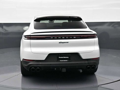 New 2025 Porsche Cayenne E-Hybrid image 32