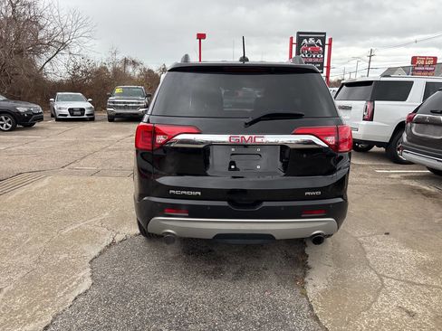 Used 2019 GMC Acadia SLT image 3