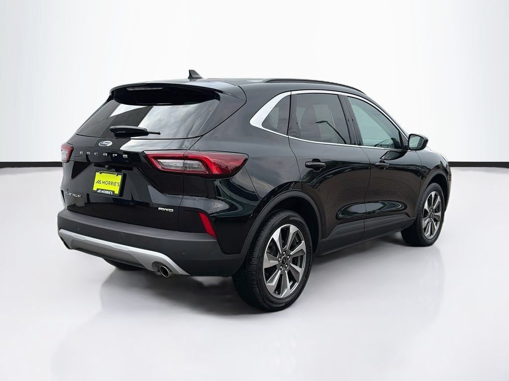 Used 2025 Ford Escape Platinum AWD/4WD image 5
