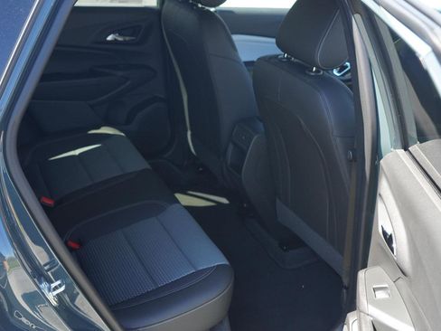 New 2026 Chevrolet Trax LT w/ LT Convenience Package FWD image 27