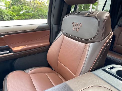Used 2025 Ford Expedition Max King Ranch AWD/4WD image 18