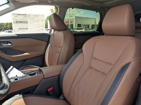 New 2026 Nissan Rogue Platinum w/ Platinum Premium Package AWD/4WD image 13