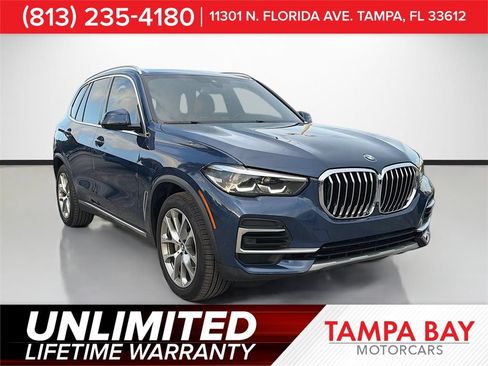 Used 2022 BMW X5 xDrive40i w/ Premium Package AWD/4WD image 1