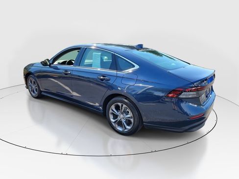 Certified 2023 Honda Accord EX image 33