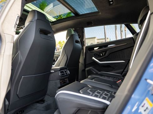 New 2025 Lamborghini Urus SE image 20