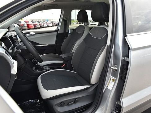New 2026 Volkswagen Taos SE AWD/4WD image 20