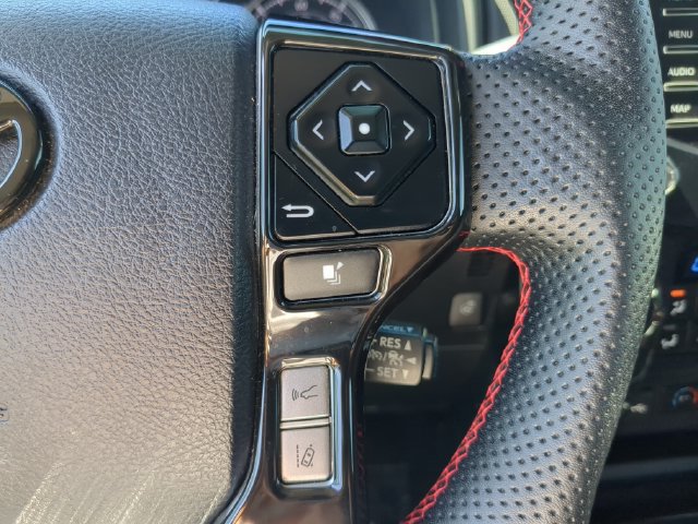 Used 2023 Toyota 4Runner Limited AWD/4WD image 32