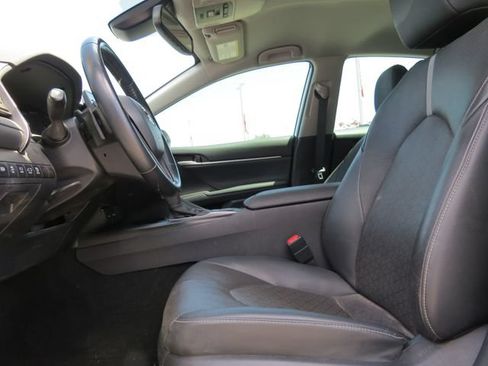 Used 2021 Toyota Camry XSE w/ Navigation Upgrade Package FWD image 11
