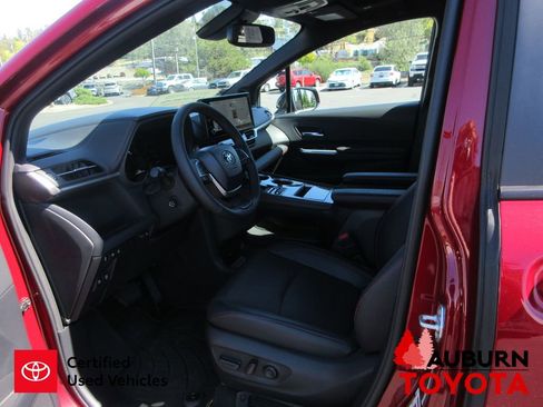 Certified 2025 Toyota Sienna XSE w/ XSE Premium Package image 35