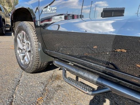 Used 2022 Chevrolet Silverado 1500 LTZ w/ Technology Package image 31