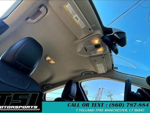 Used 2017 Jeep Cherokee Overland image 22