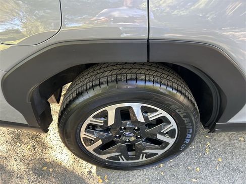 Certified 2025 Subaru Forester Premium image 12