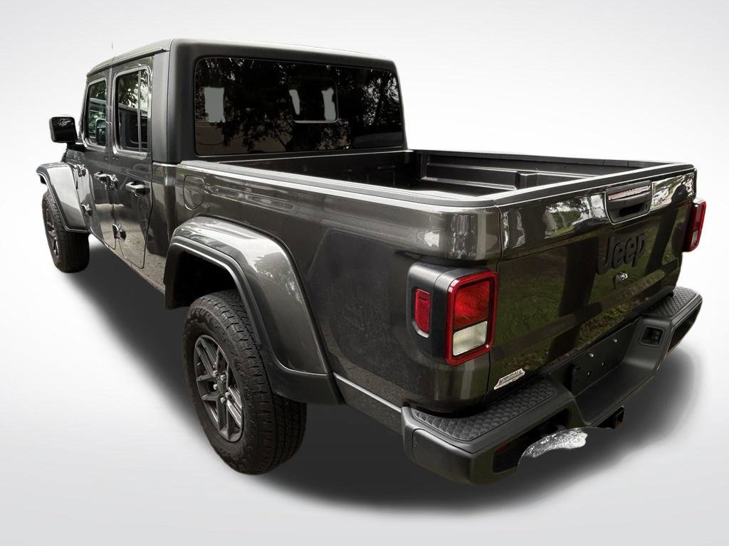 Certified 2025 Jeep Gladiator Sport AWD/4WD image 6