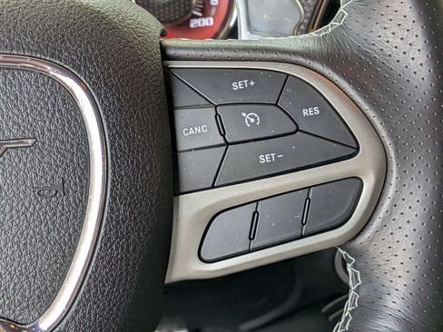Used 2022 Dodge Challenger SRT Hellcat RWD image 18