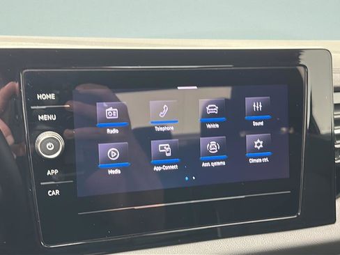 Used 2025 Volkswagen Jetta Sport FWD image 20