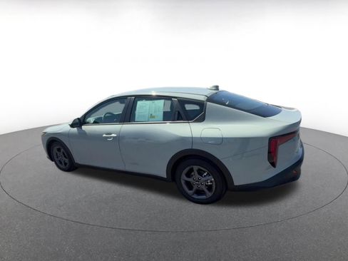 Used 2025 Kia K4 FWD image 10